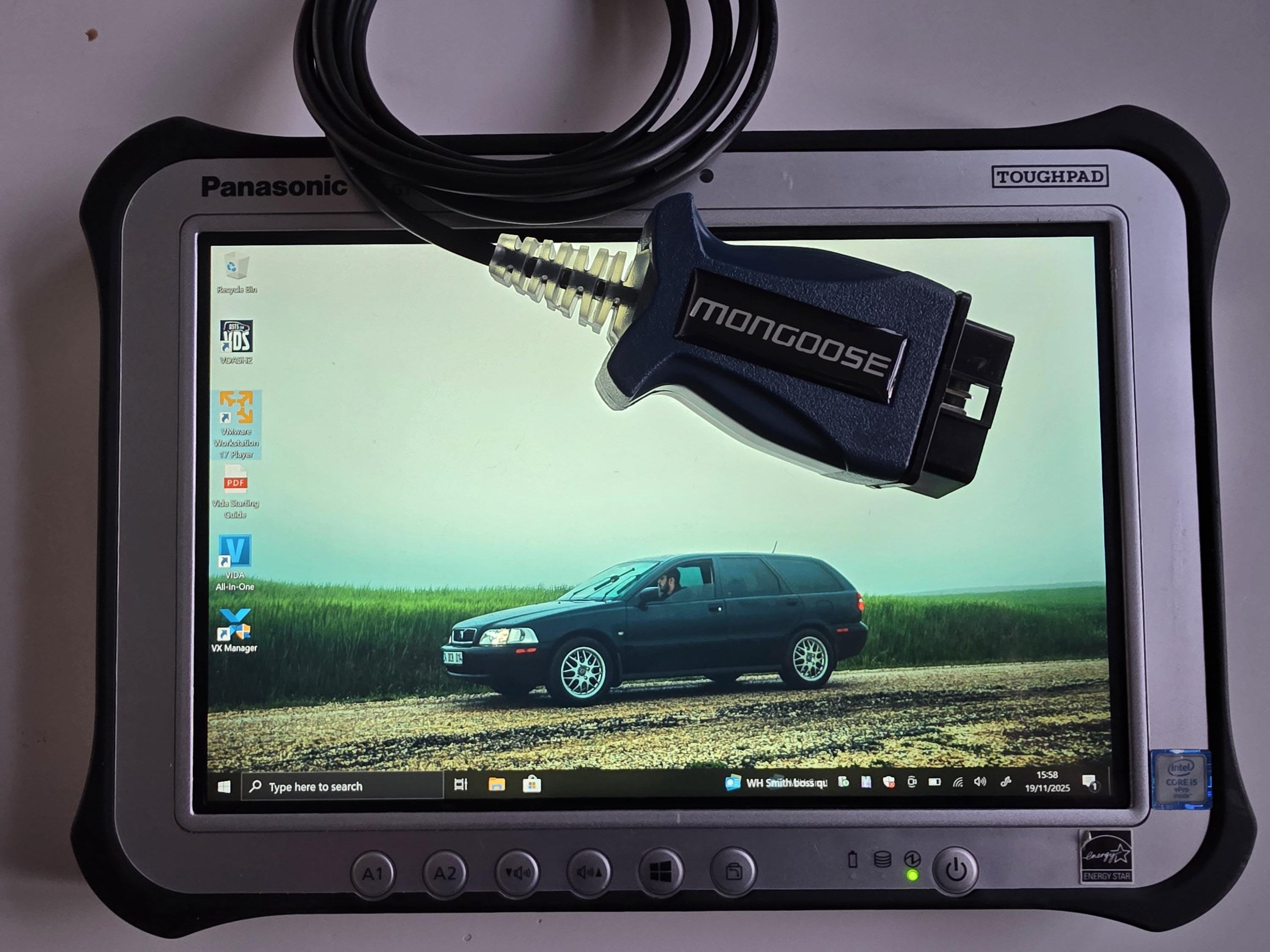 volvo vida/vdash diagnostic toughpad with cable